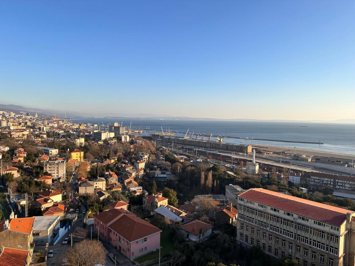 Apartment Sky Rijeka Luaran gambar